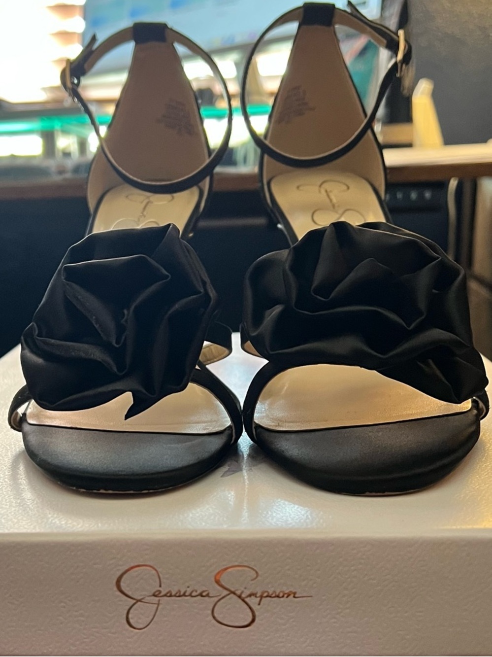 Jessica Simpson JP-Torny Black Matte Satin Rosette Heels Size 10